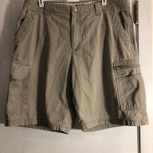 Men’s Columbia Cargo Shorts~Size 34~RN 69724~Outdoor, Men, Clothing, Apparel
